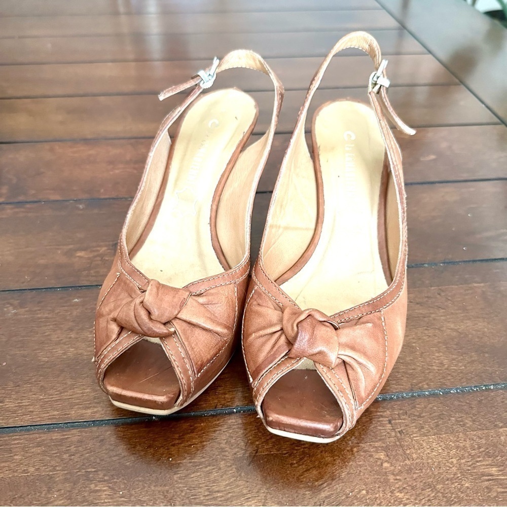 LA CANADIENNE Bow Peep Toe Leather Slingback Sandals - Sz 38